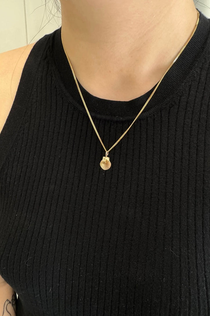 Rokosz Jewelry Scallop / 10k Solid Yellow Gold