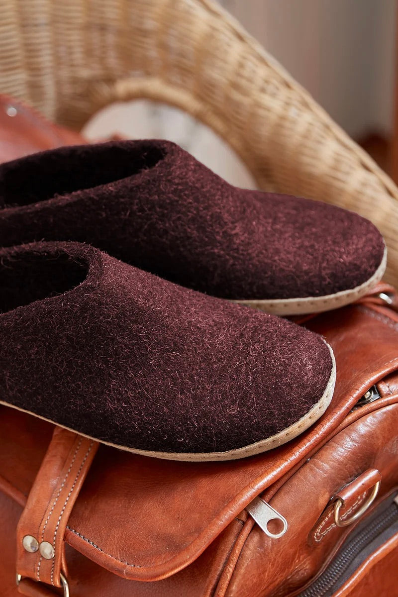 Slip-On Leather Sole / Beet