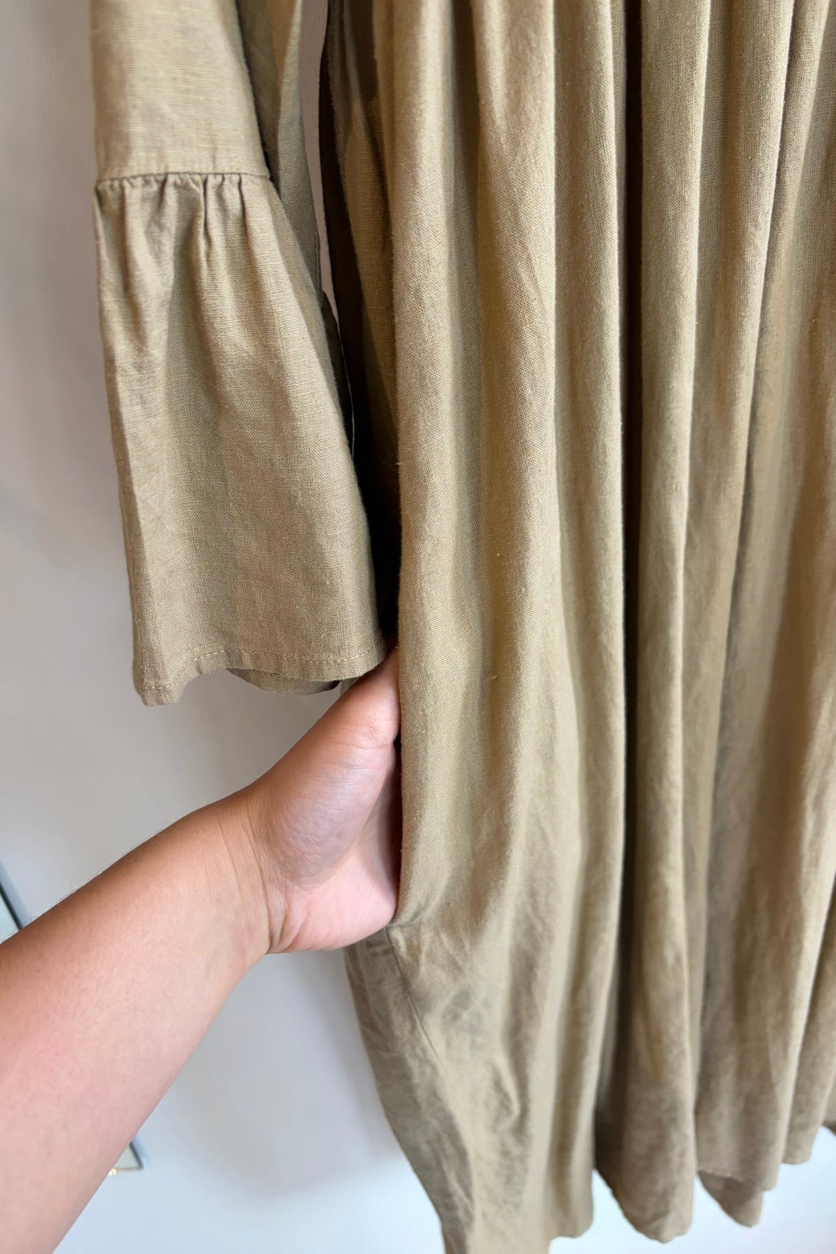 Pre-Loved / Culture V Neck Loose Dress / Tan / Size S