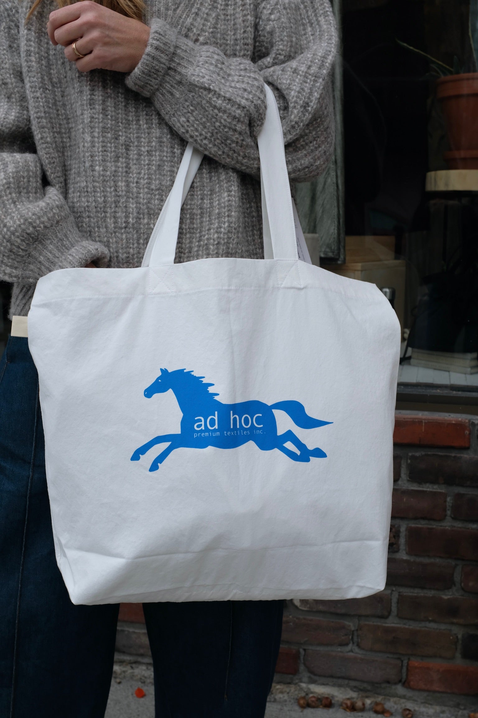 Moss Grey Ad hoc Tote / Ivory