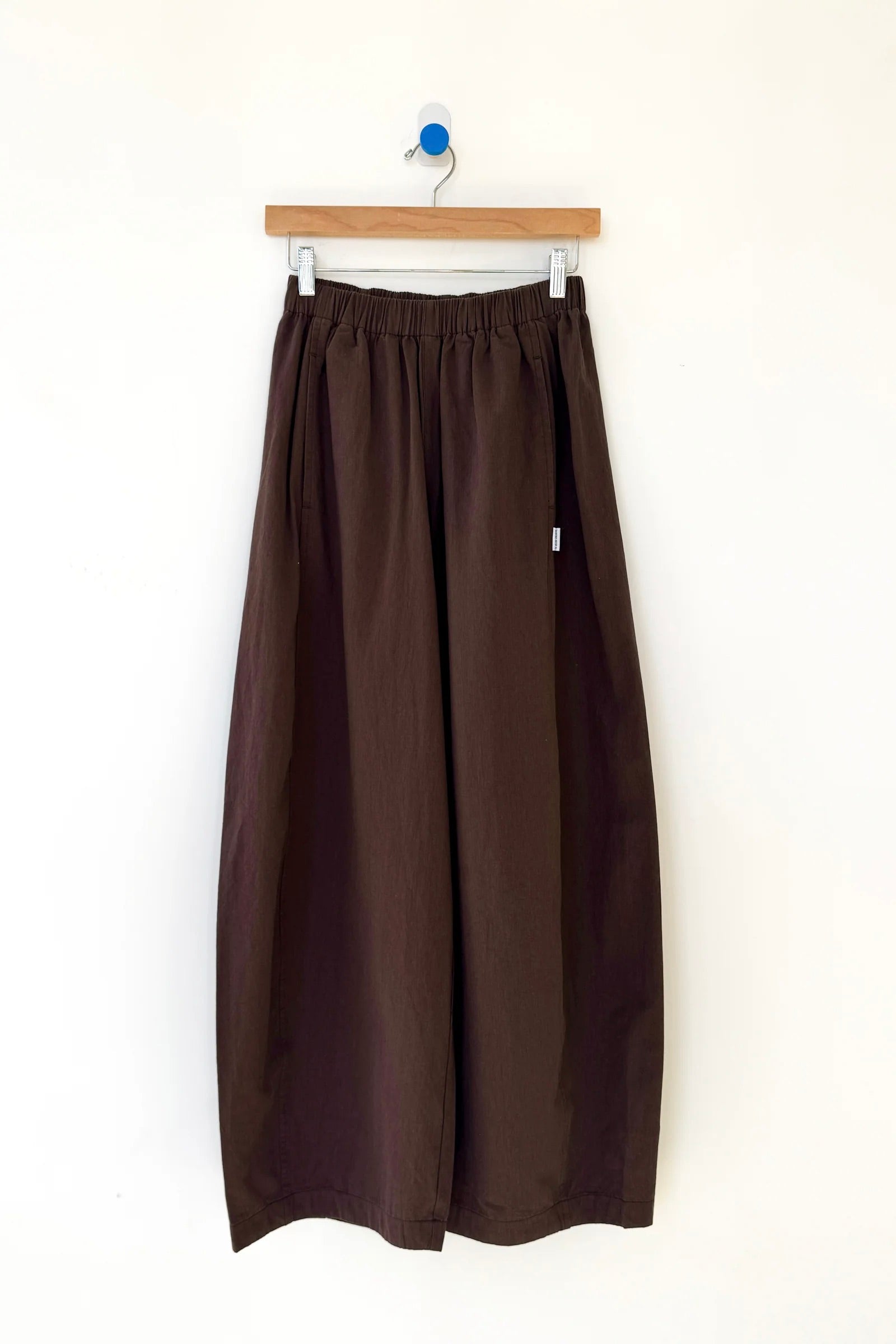 Le Bon Shoppe Parachute Pant / Dark Brown