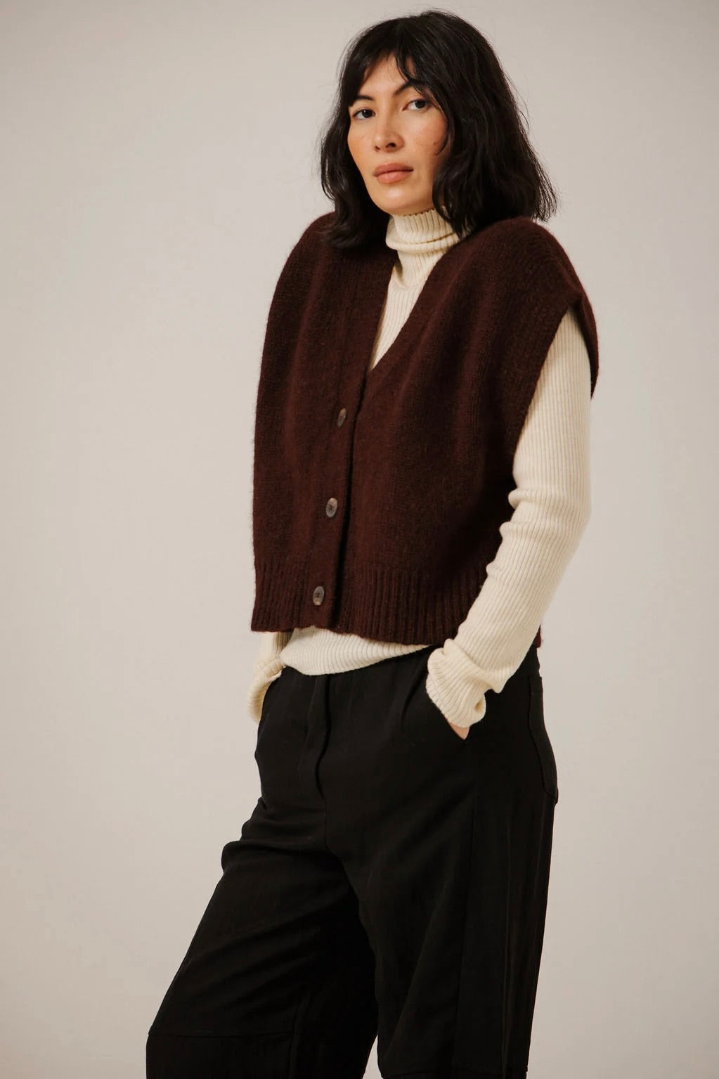 Alpaca Button Down Vest / Deep Maroon