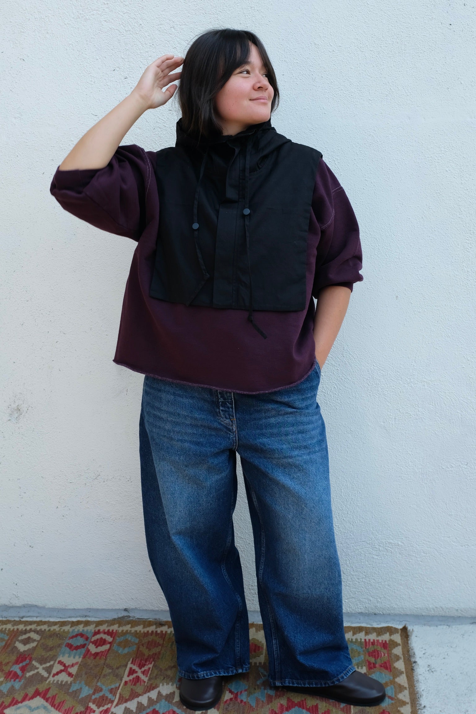 7115 By Szeki Waxed Hooded Vest / Charcoal