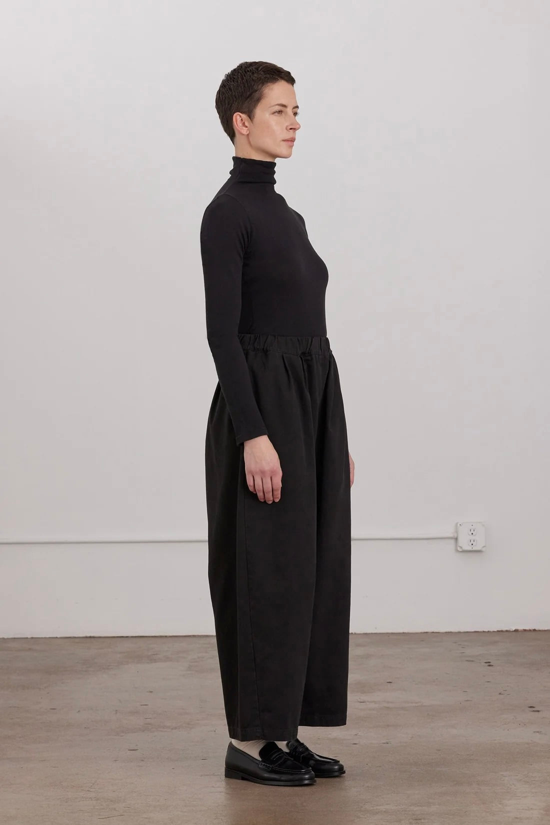 Black Crane / Wide Pants / Black
