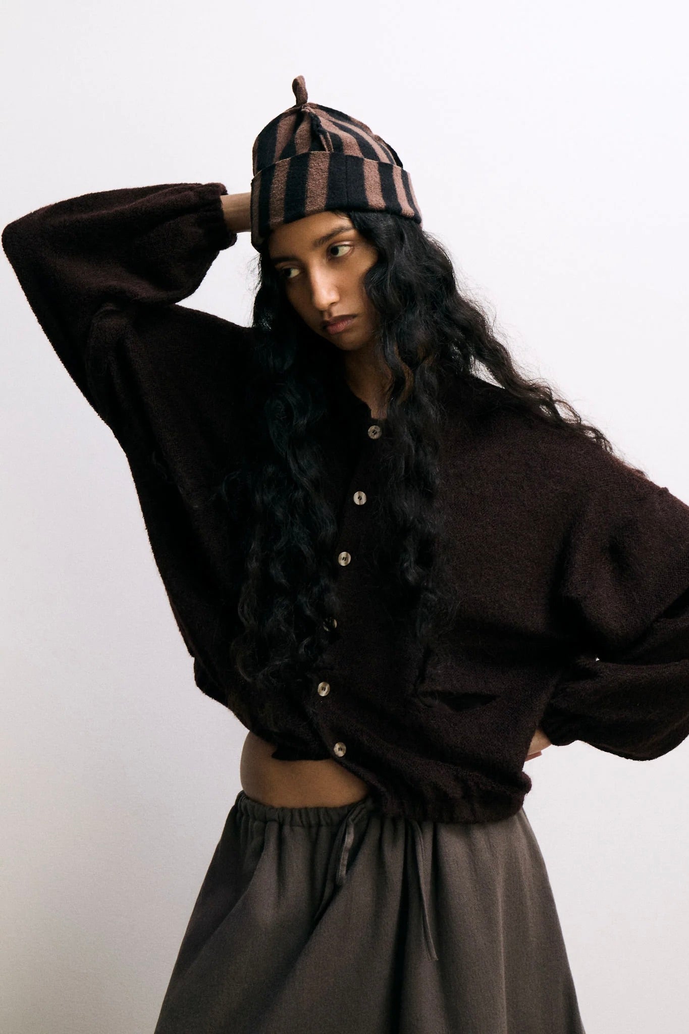 Rus Shinrin cardigan / Espresso