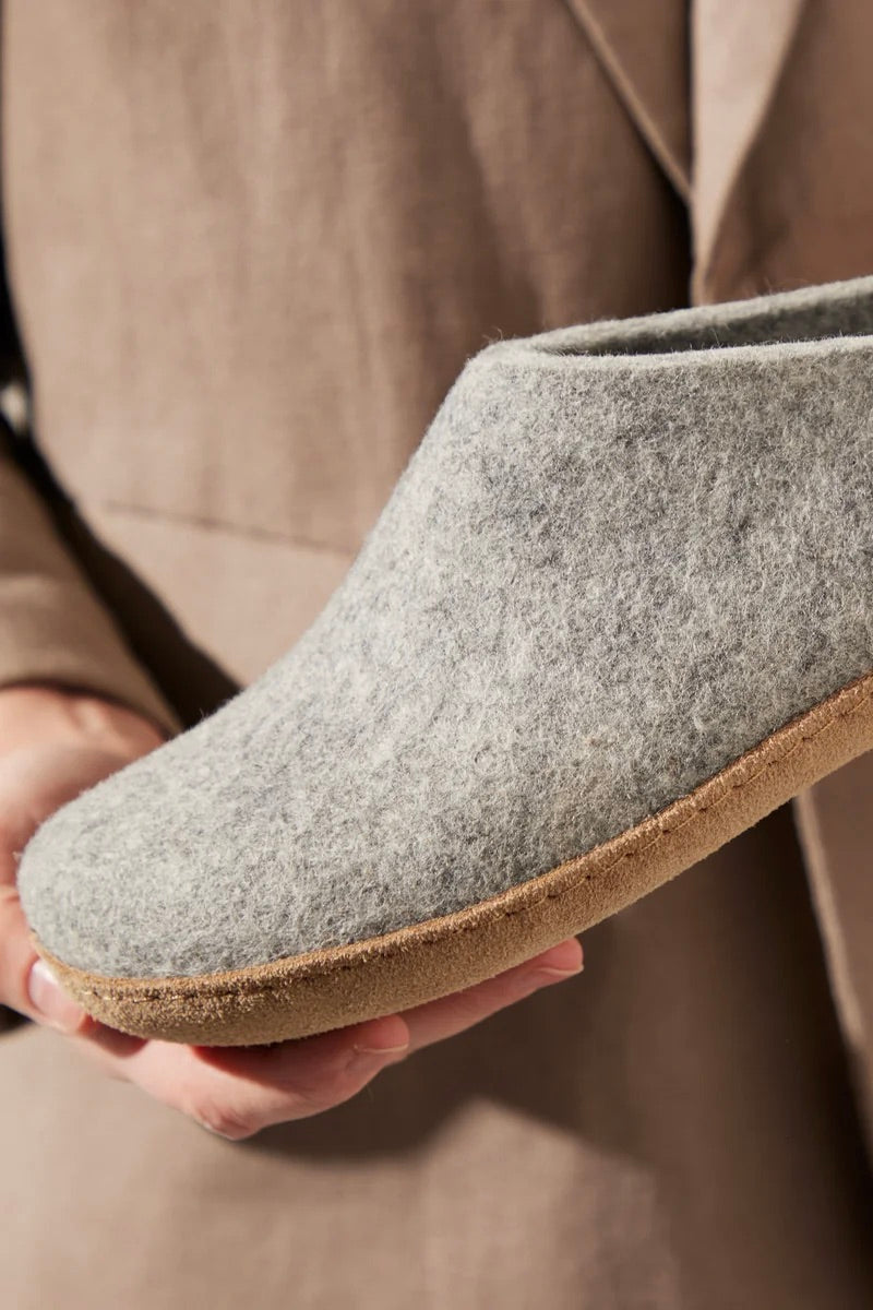 Slip-On Leather Sole / Grey