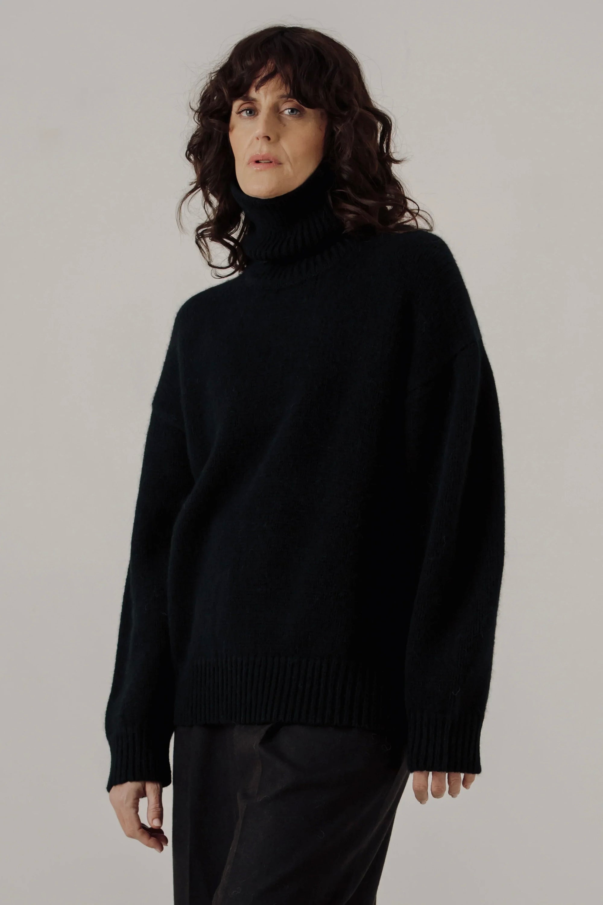 Bare Knitwear / Pop-Up / Alpaca Heritage Turtleneck / Classic Black
