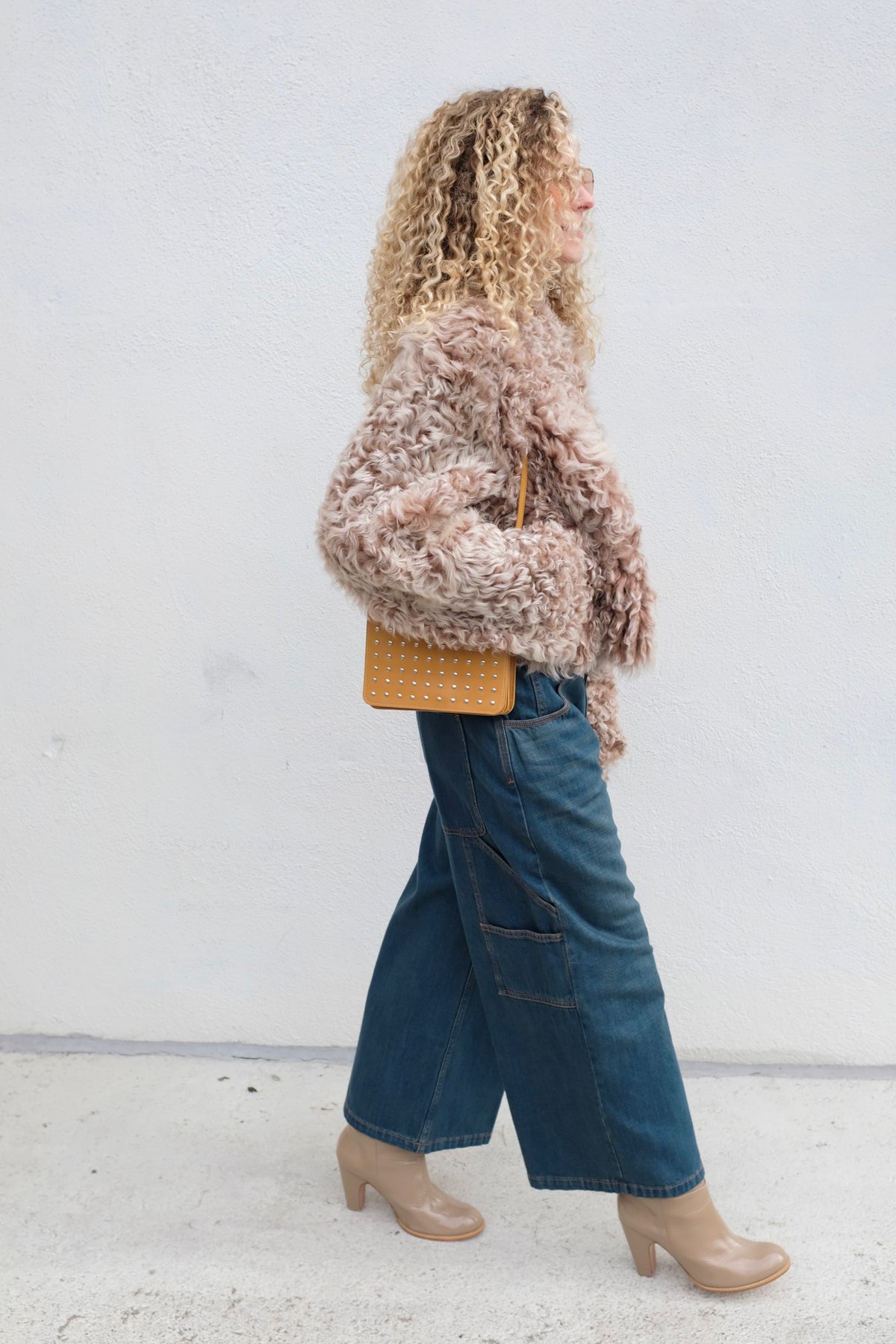 Arma Mooney Curly Shearling Jacket / Camel