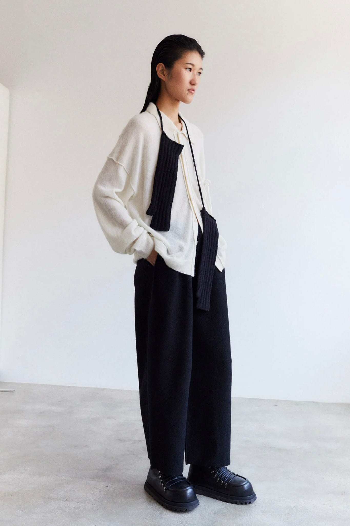 Sasayaki Cardigan / Chalk