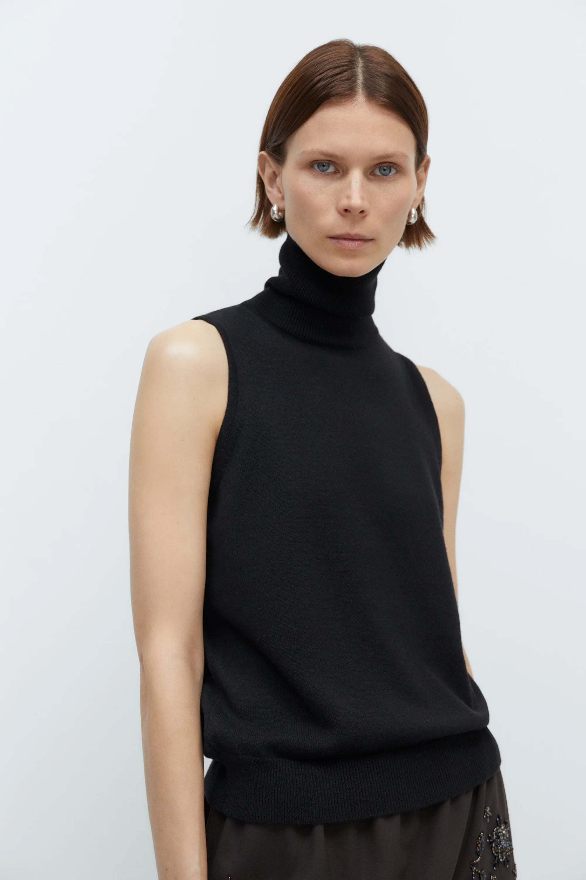 Cordera Merino Wool Turtleneck Vest / Black