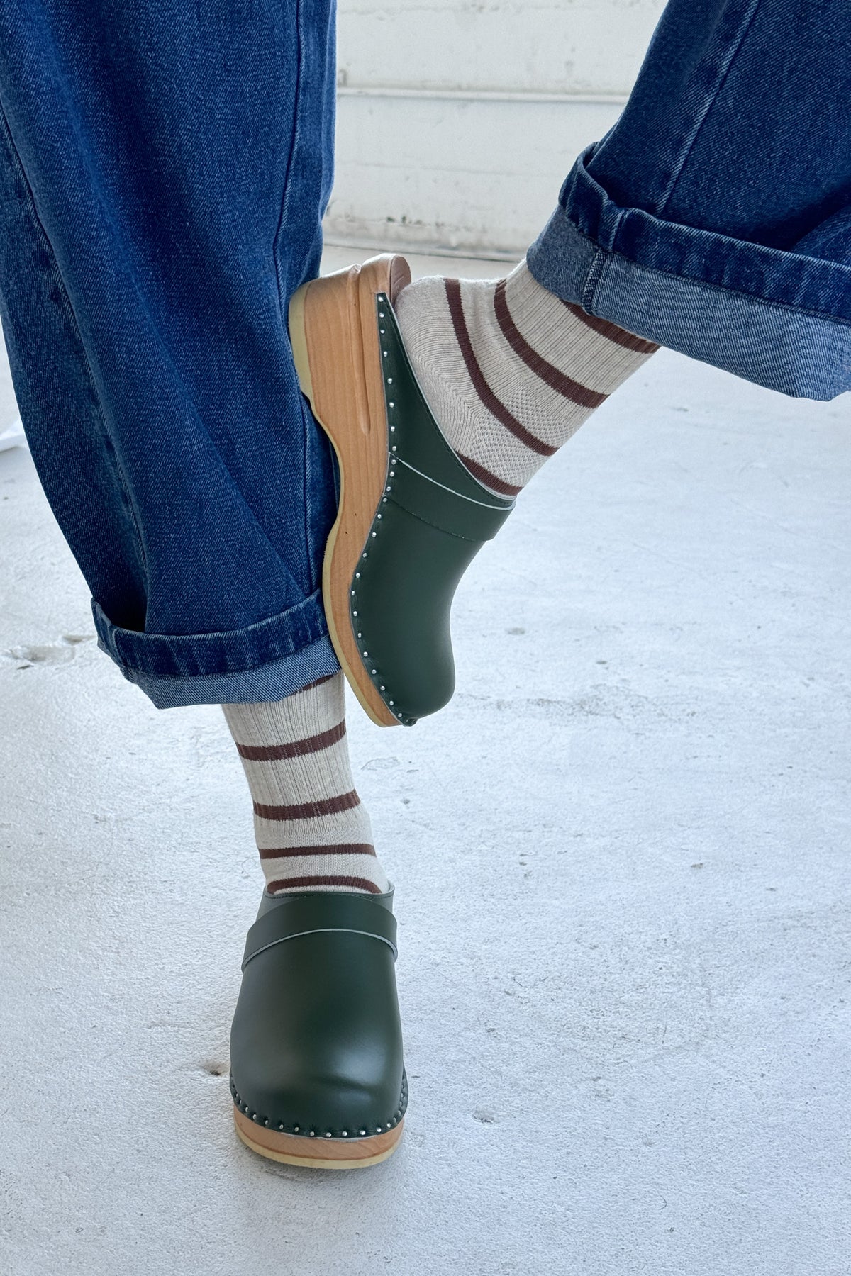 Le Bon Shoppe Striped Boyfriend Socks / Flax Stripe