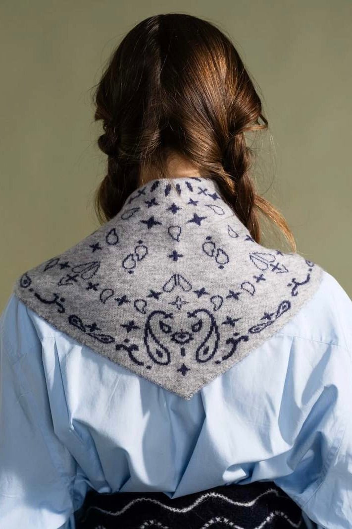 Hansel from Basel Bandana Triangle Scarf / Grey