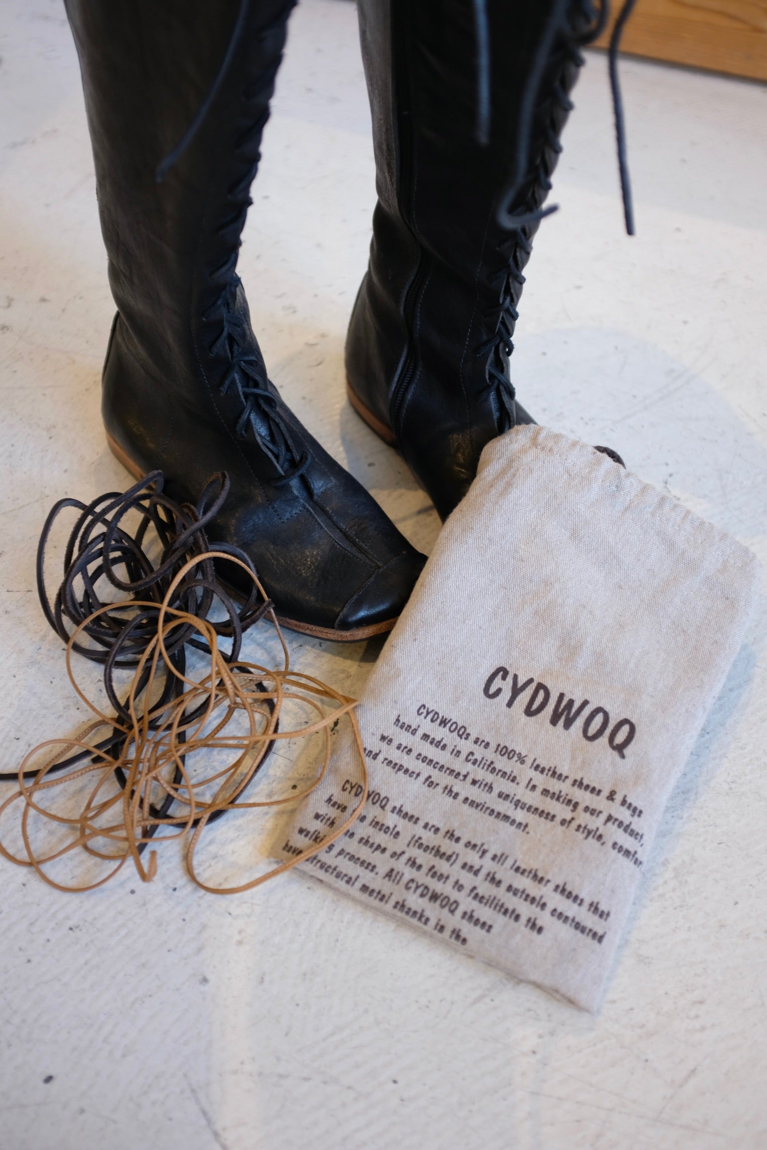 Pre-loved / Cydwoq Black Leather Boots / Size 38