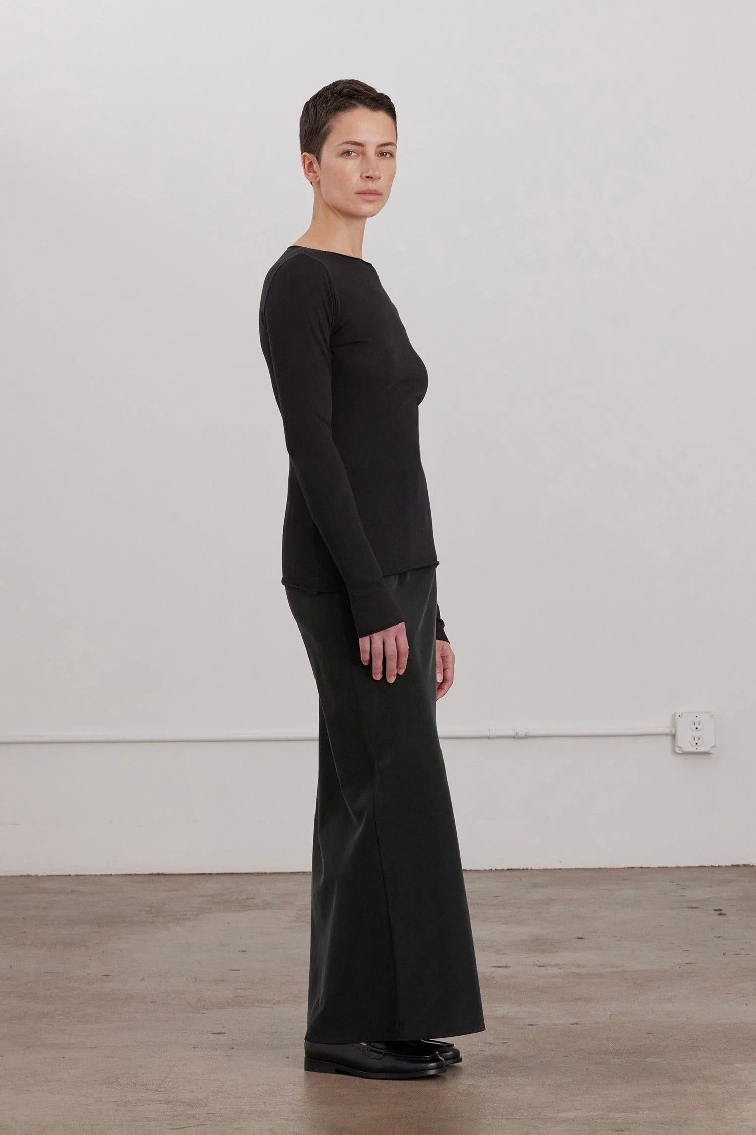 Loose Fit Long Sleeve Tee / Black