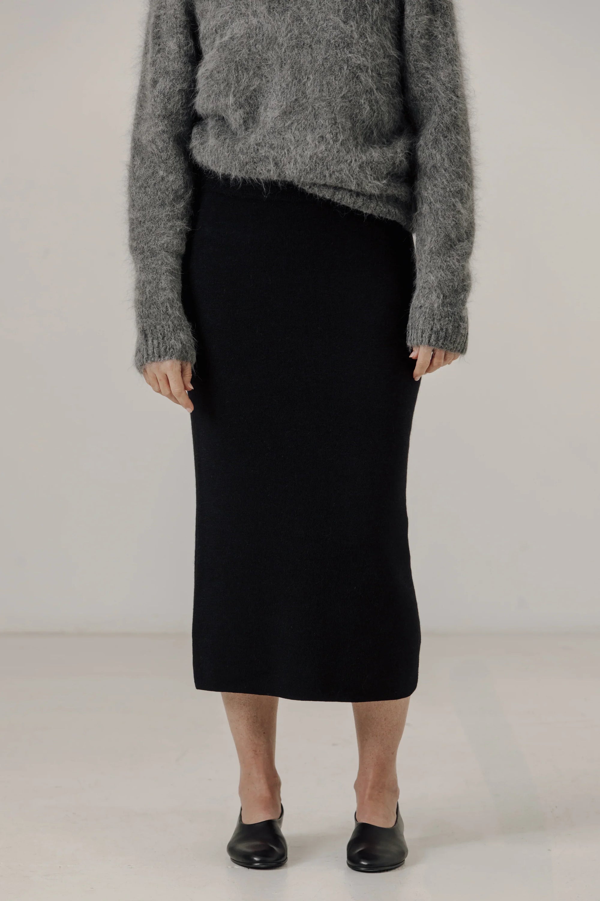 Bare Knitwear / Pop-Up / Alpaca Knit Midi Skirt / Classic Black