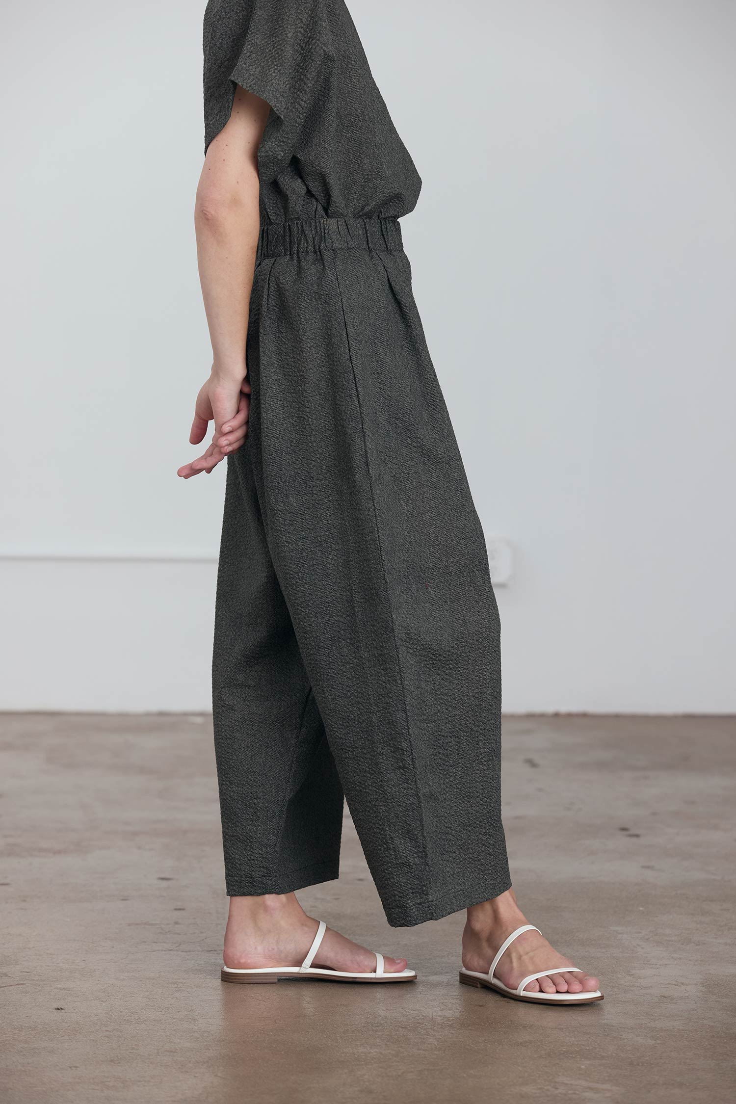 Black Crane Wide Pant w Micro Wave / Steel