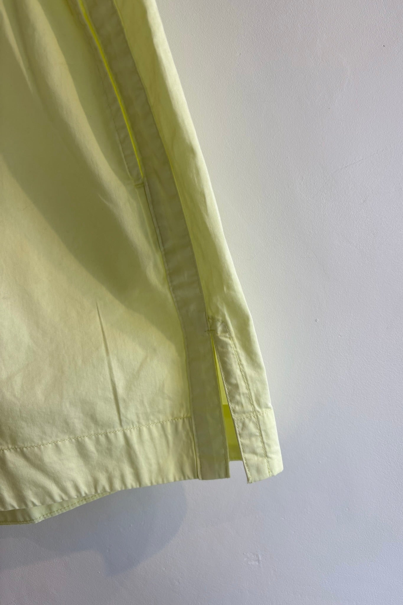 Pre-Loved / Left on Friday Shorts / Tourist / Size XL