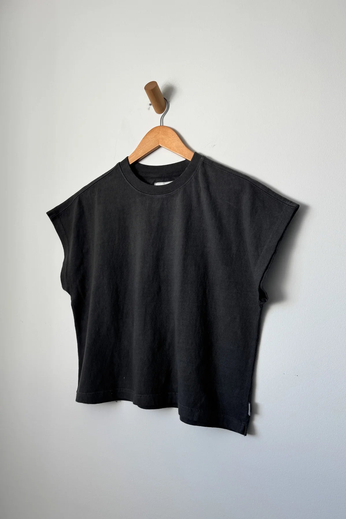 Le Bon Shoppe Jeanne Tee / Almost Black