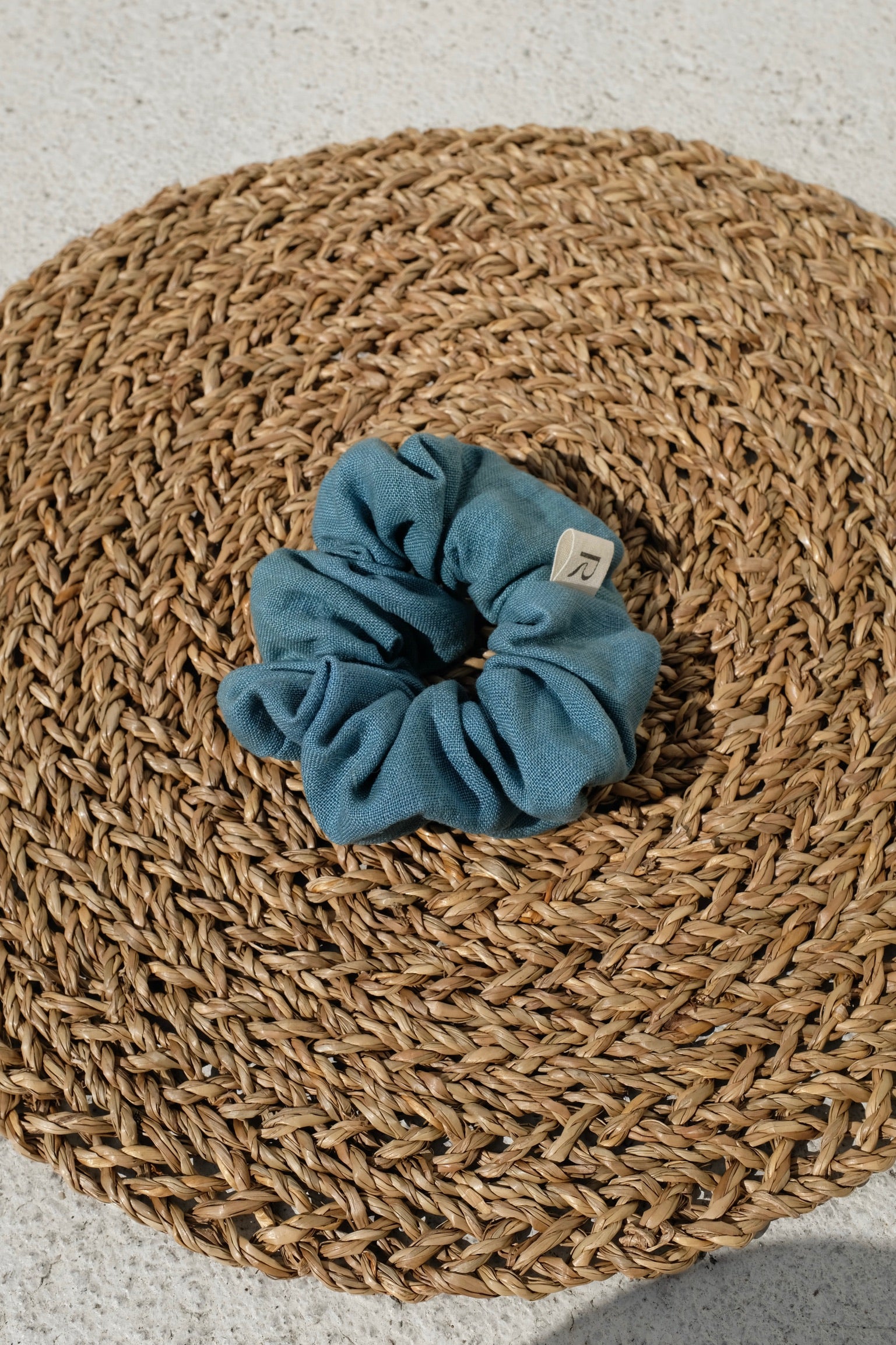 Roem Linen Scrunchie / Indigo