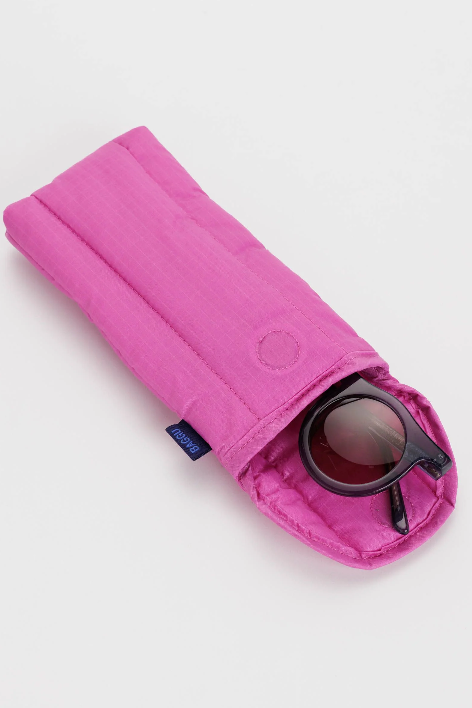 BAGGU Puffy Glasses Sleeve / Extra Pink