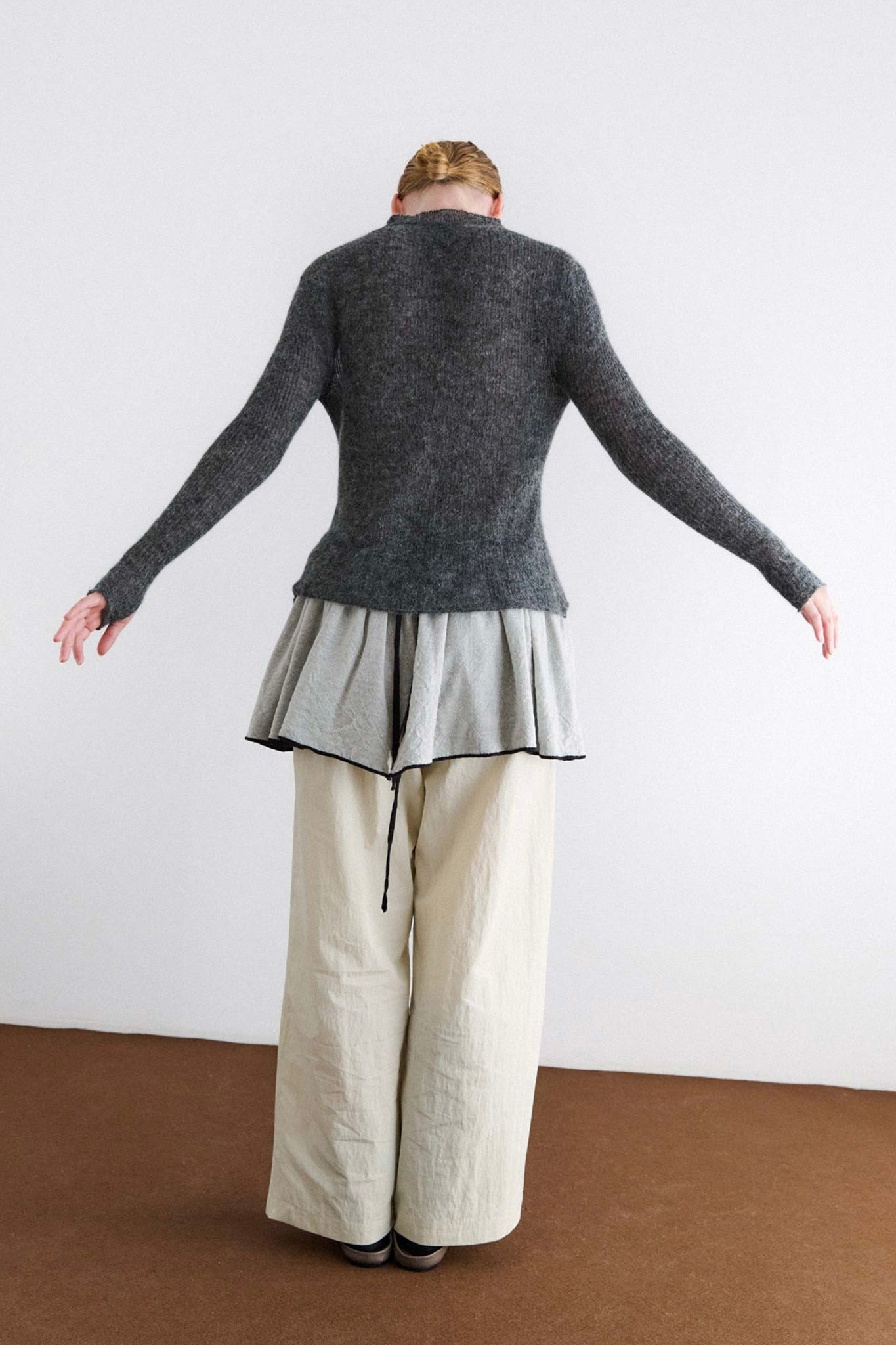 Rus Yubi Sweater / Anthracite