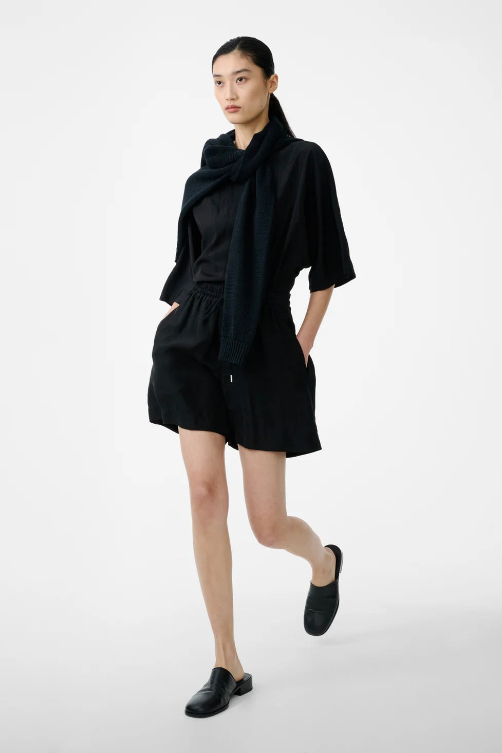 Studio Nicholson Karya Draw Cord Shorts / Black
