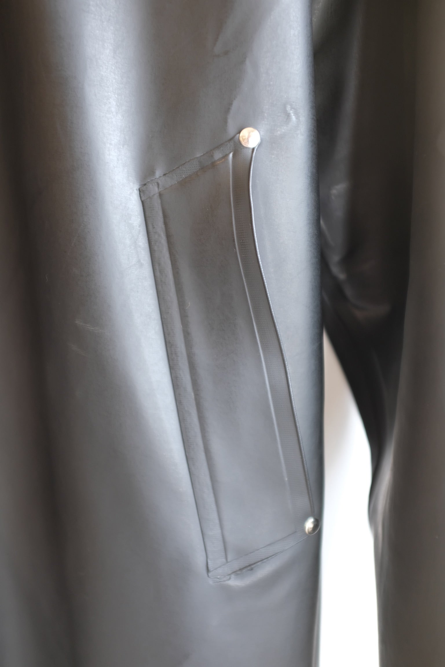 Pre-Loved / Stutterheim Stockholm Rain Jacket / Black / Unisex Small