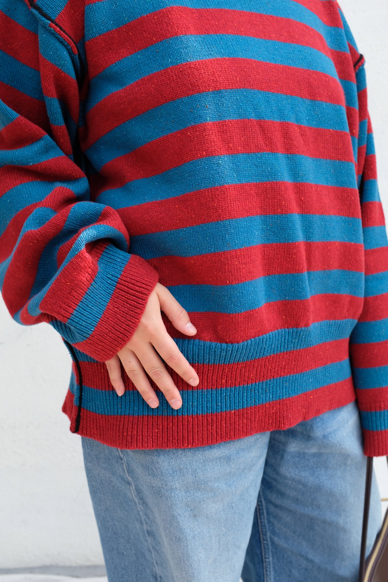 La Fetiche Leslie Loose Fit Sweater / Blue + Red