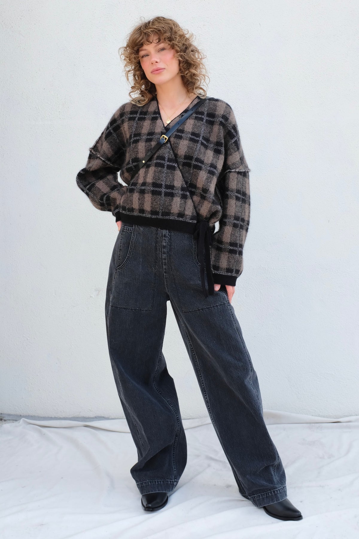 Hokkori Cardigan / Black + Taupe