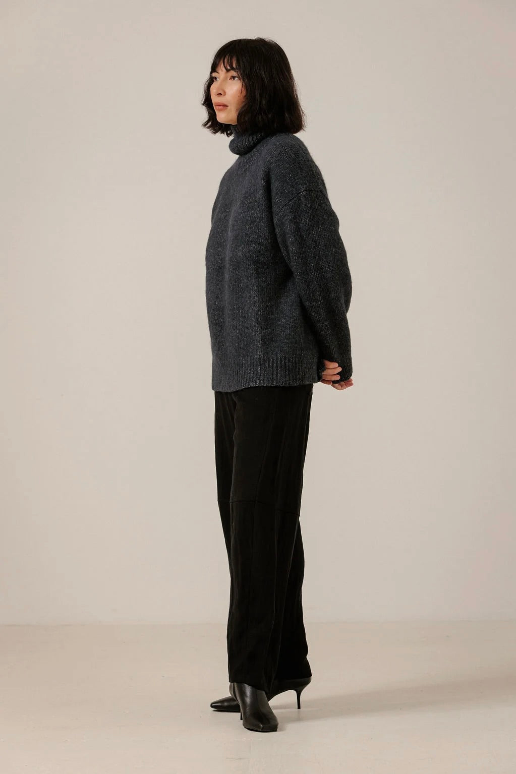 Bare knitwear Oversized Alpaca Turtleneck / Dark Navy
