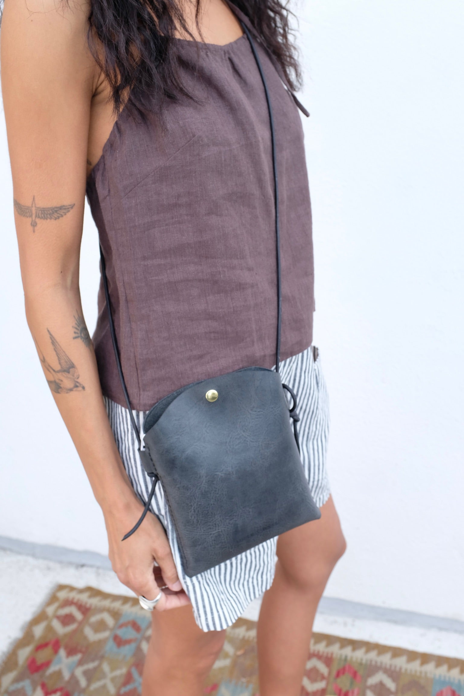 Loper &amp; Haas Petite Arc Crossbody / Soft Black