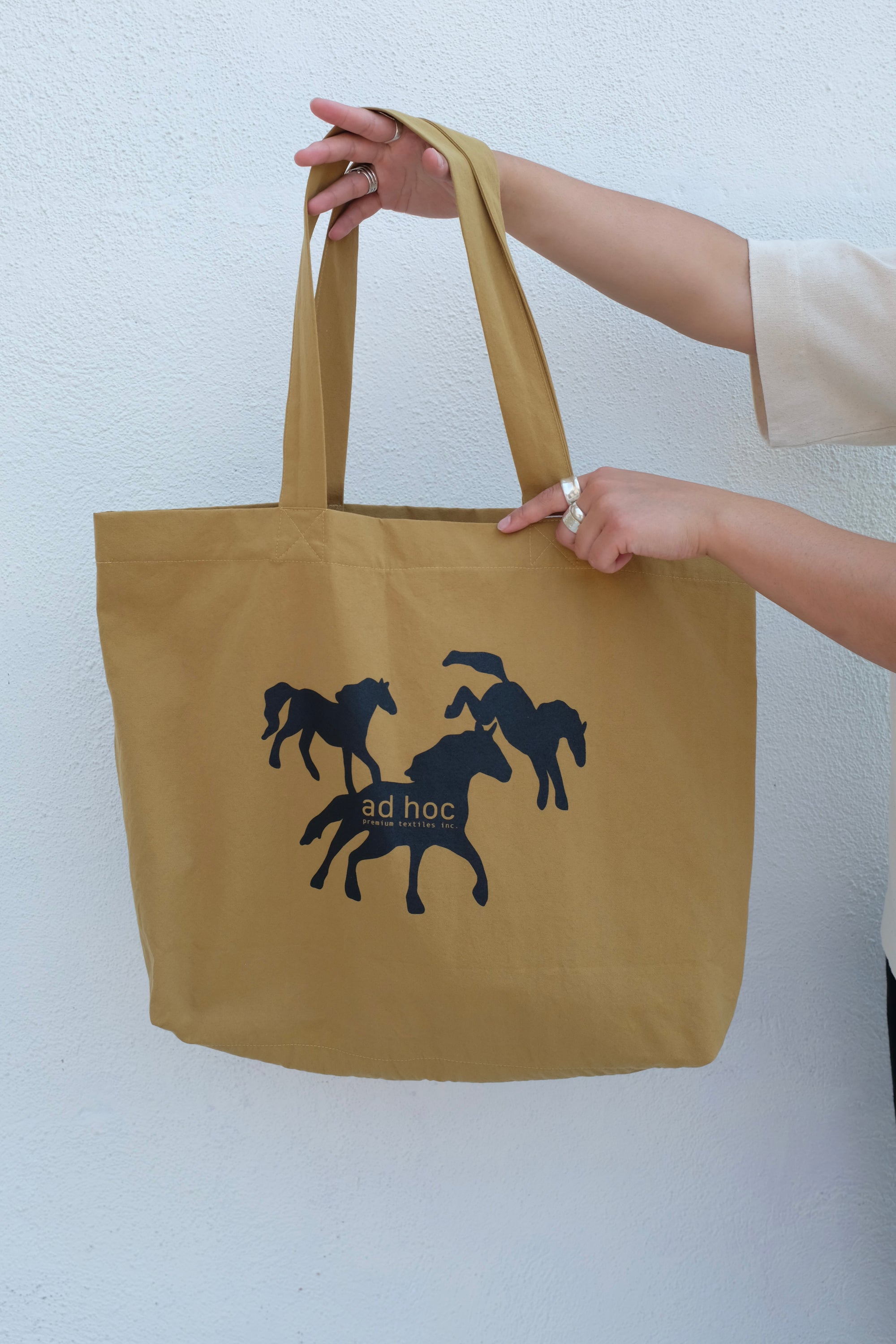 ad hoc Tote / Ochre