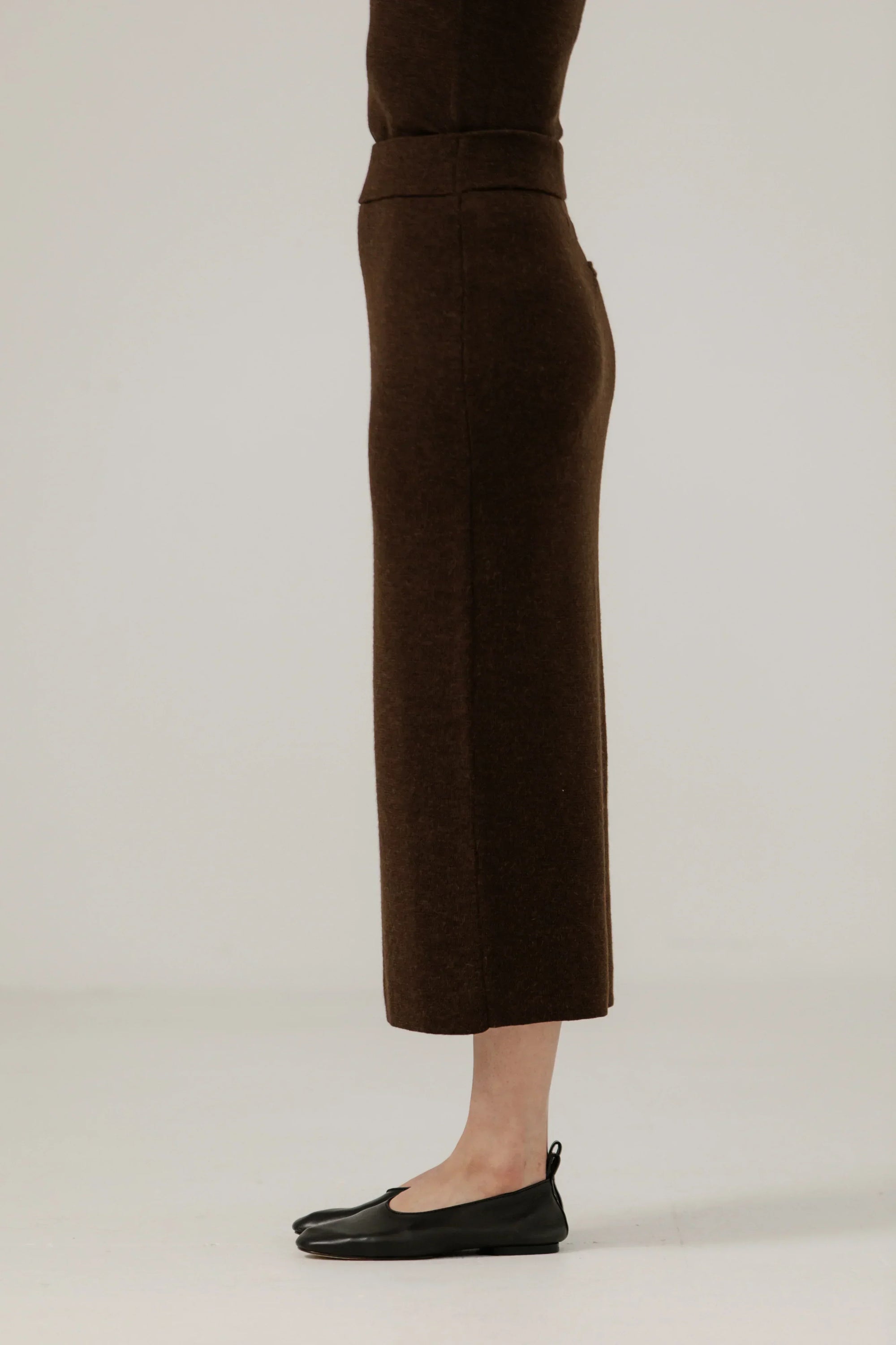 Bare Knitwear / Pop-Up / Alpaca Knit Midi Skirt / Molasses