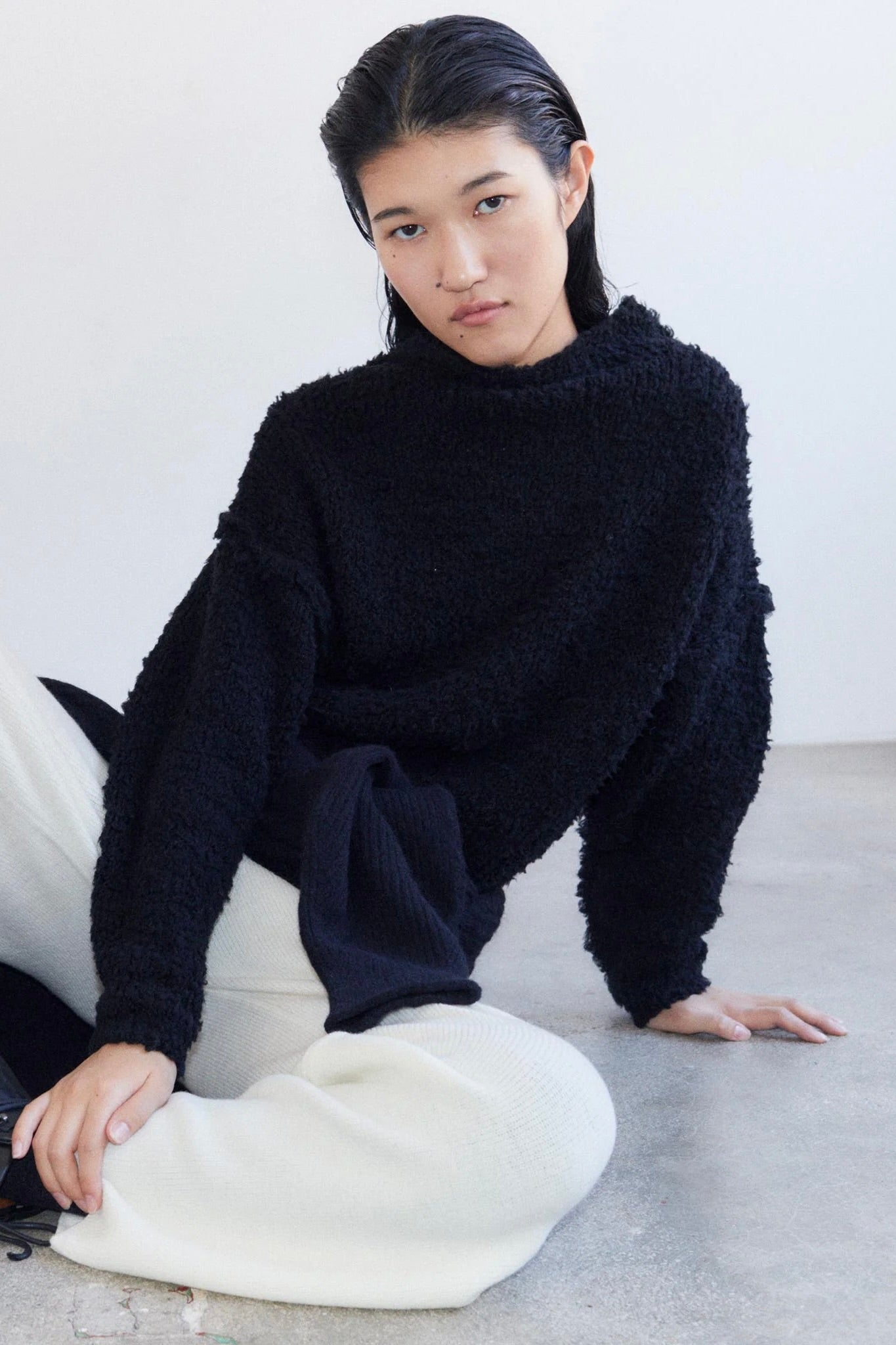 Rus Nemuri Sweater / Black