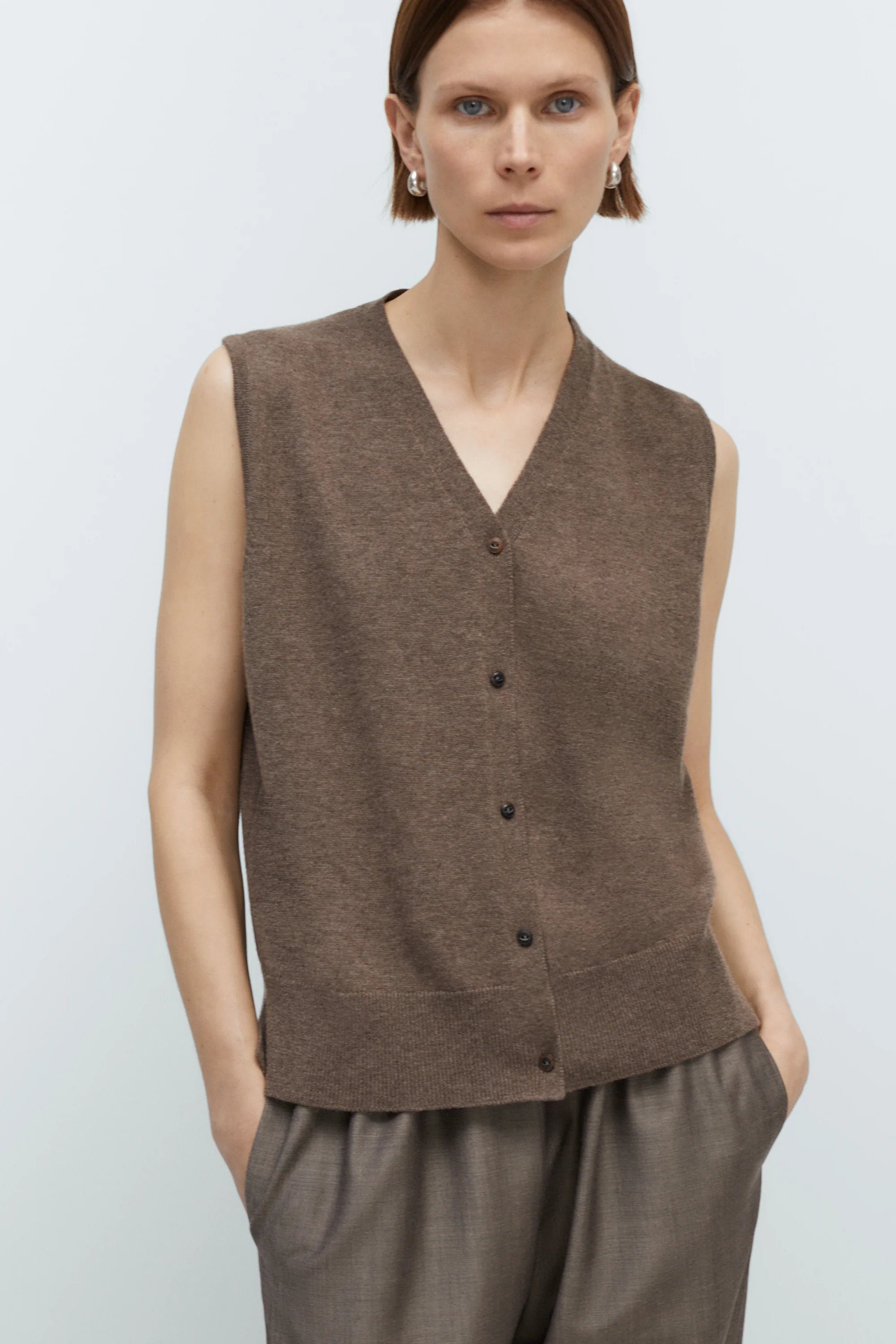 Cordera Merino Wool Lace Waistcoat / Taupe