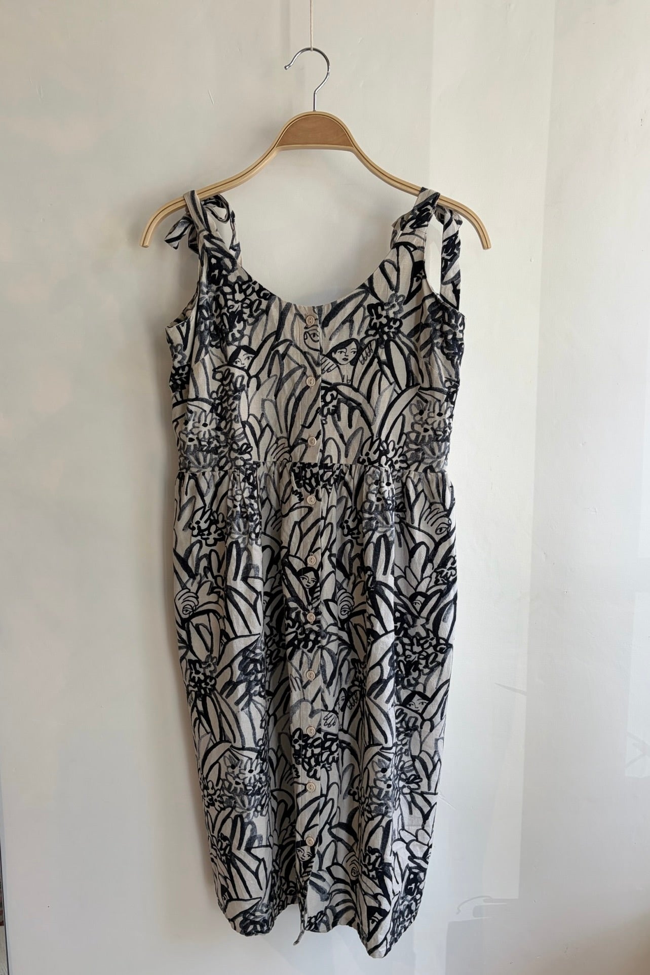 Pre-Loved / Eve Gravel Black &amp; Beige Face Dress / Size Small