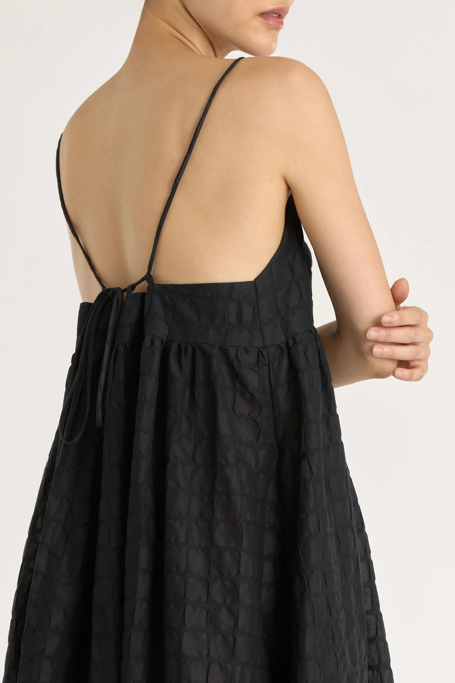 Black Crane Ripple Strap Dress/ Black