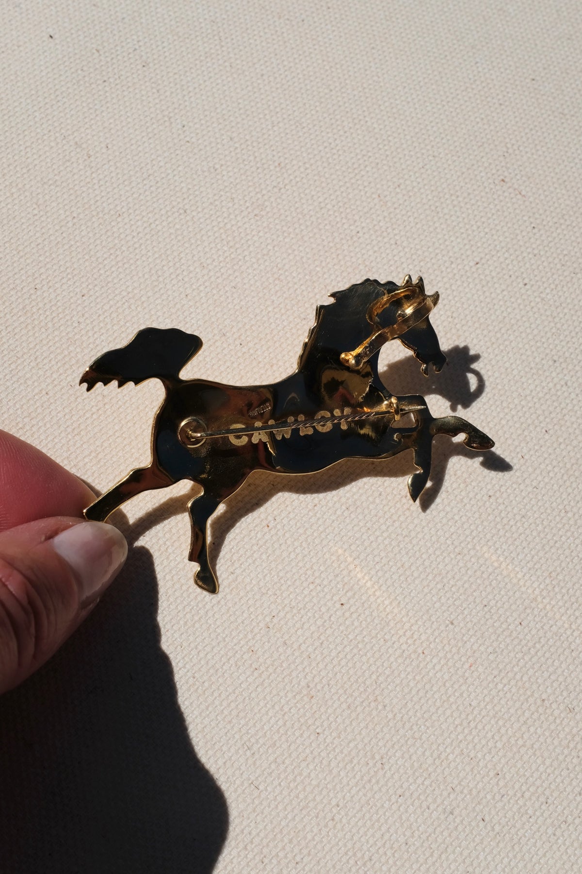 Giddy-Up Pin / Brass