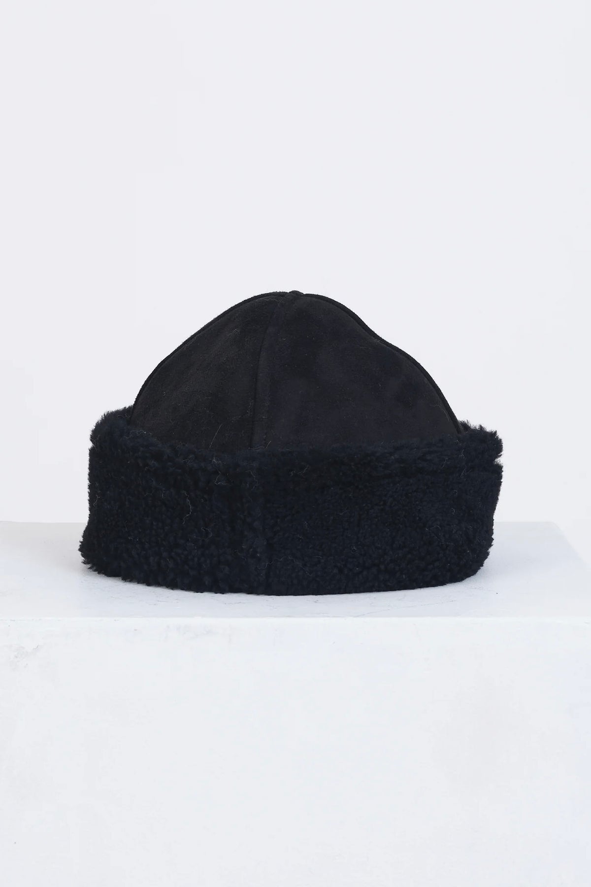 Suede Back Curly Hair Cap / Black
