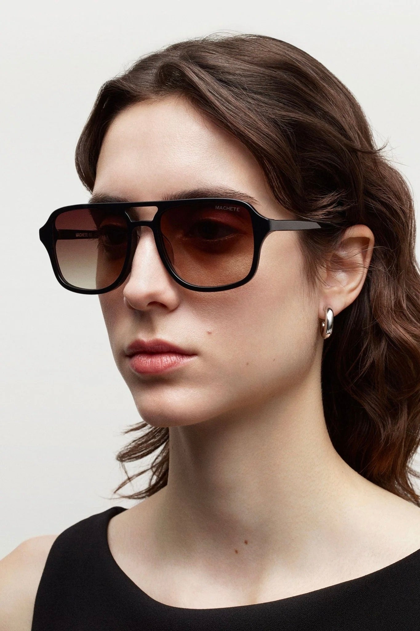 Jane Sunglasses / Modern Walnut