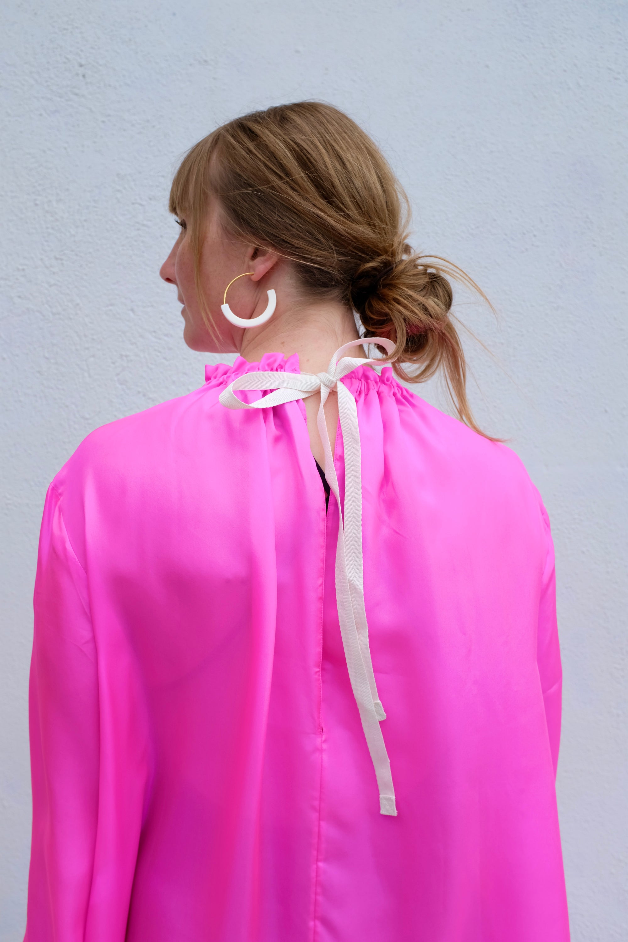 Jill Loose Fit Habotai Dress / Neon Pink