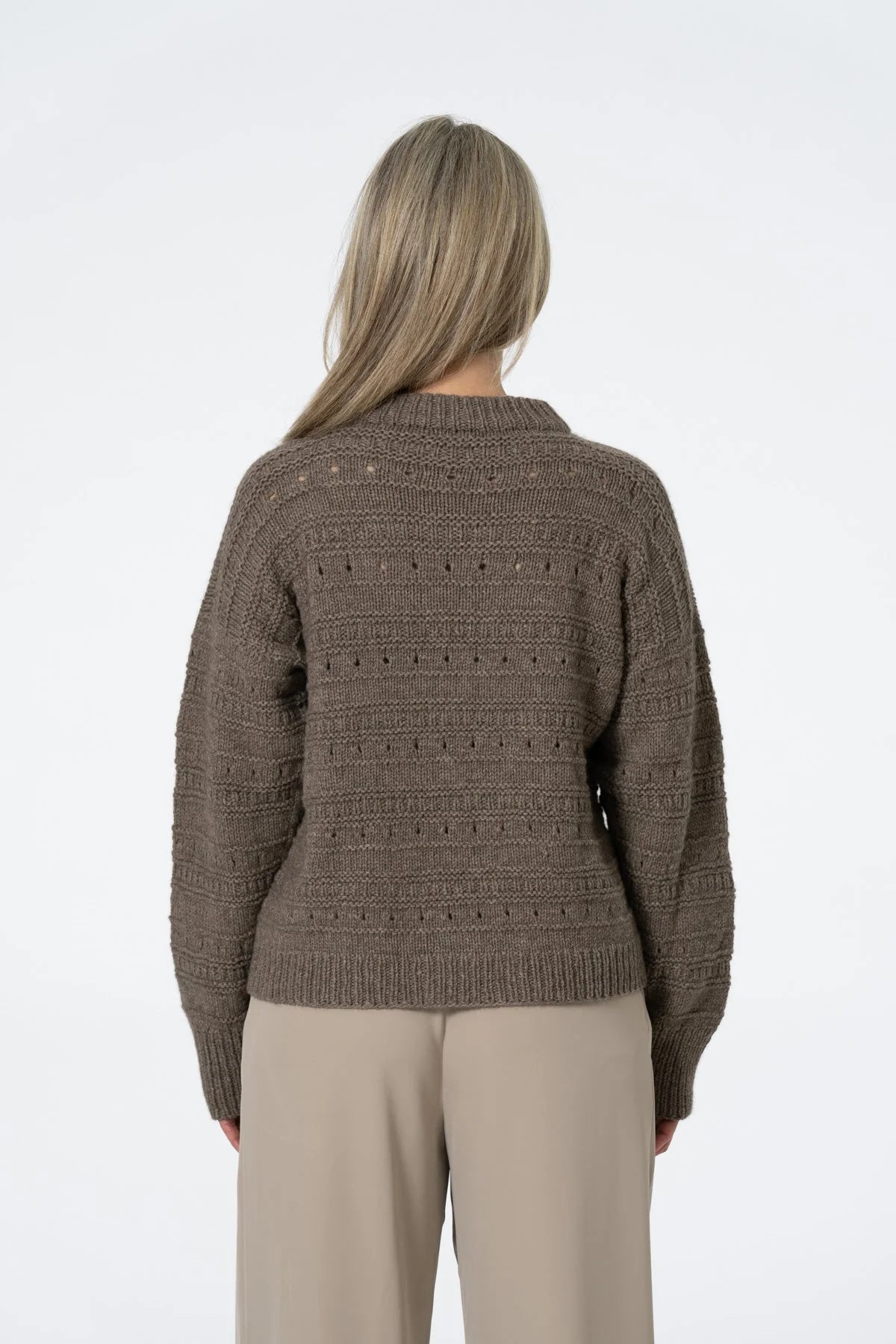 Dinadi Yak Handknit Structure Sweater / Oat Brown