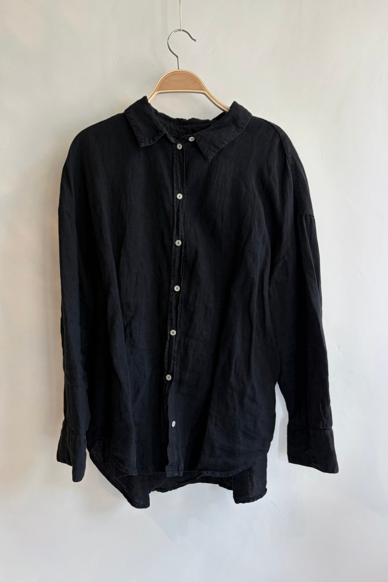 Pre-Loved / Gillian Stevens Lee Shirt / Black / Size 4