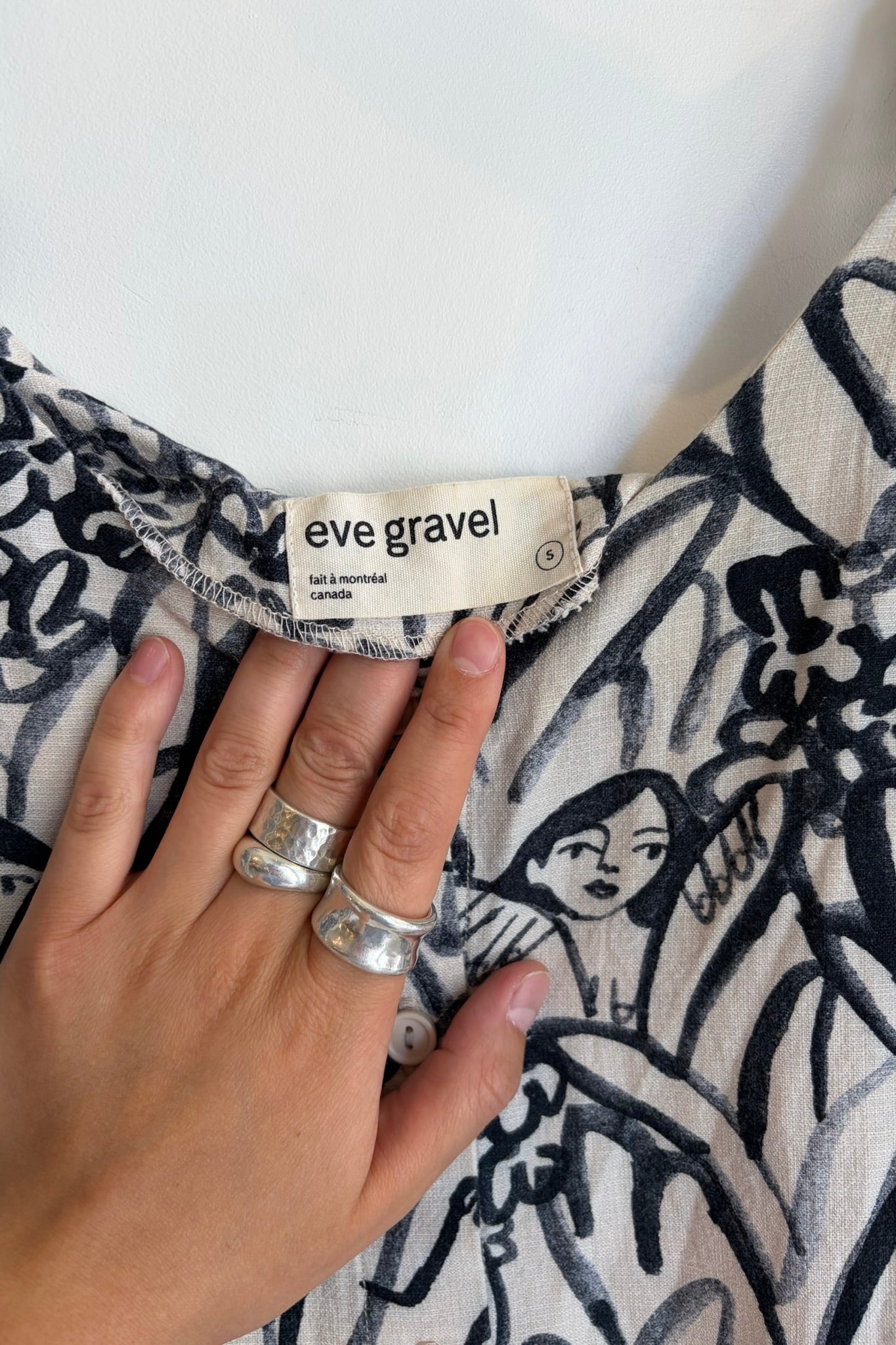 Pre-Loved / Eve Gravel Black &amp; Beige Face Dress / Size Small