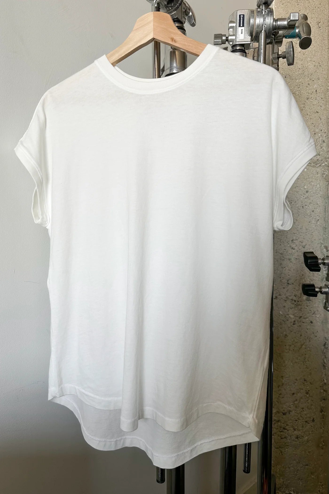 le bon shoppe Ease Tee / Vintage White