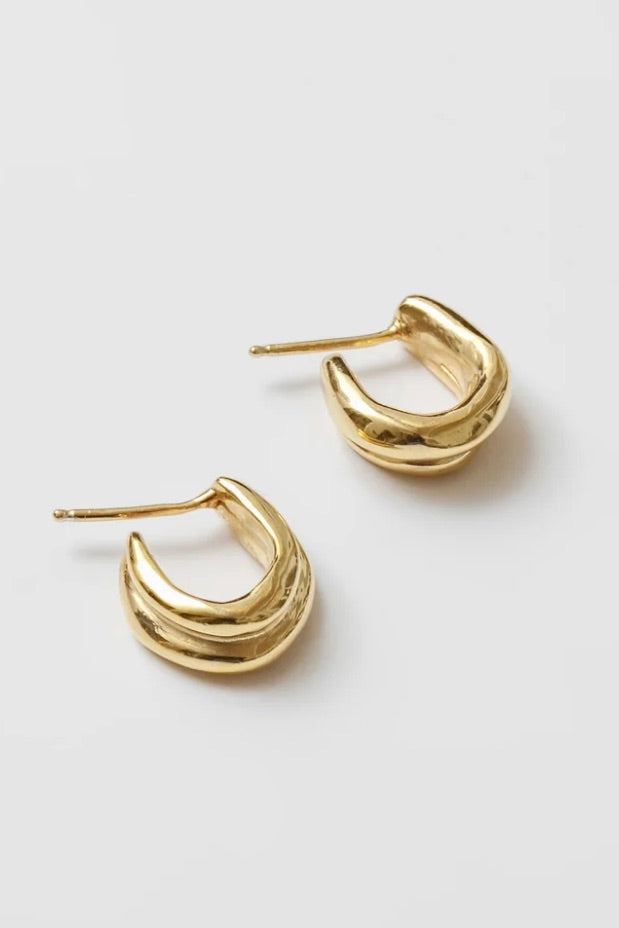 Maeve Hoops / Gold