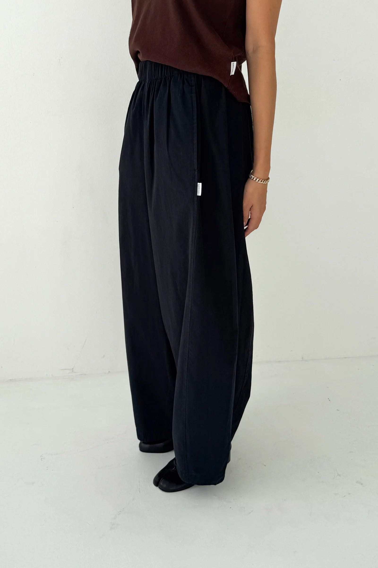 Le Bon Shoppe Parachute Pant / Black