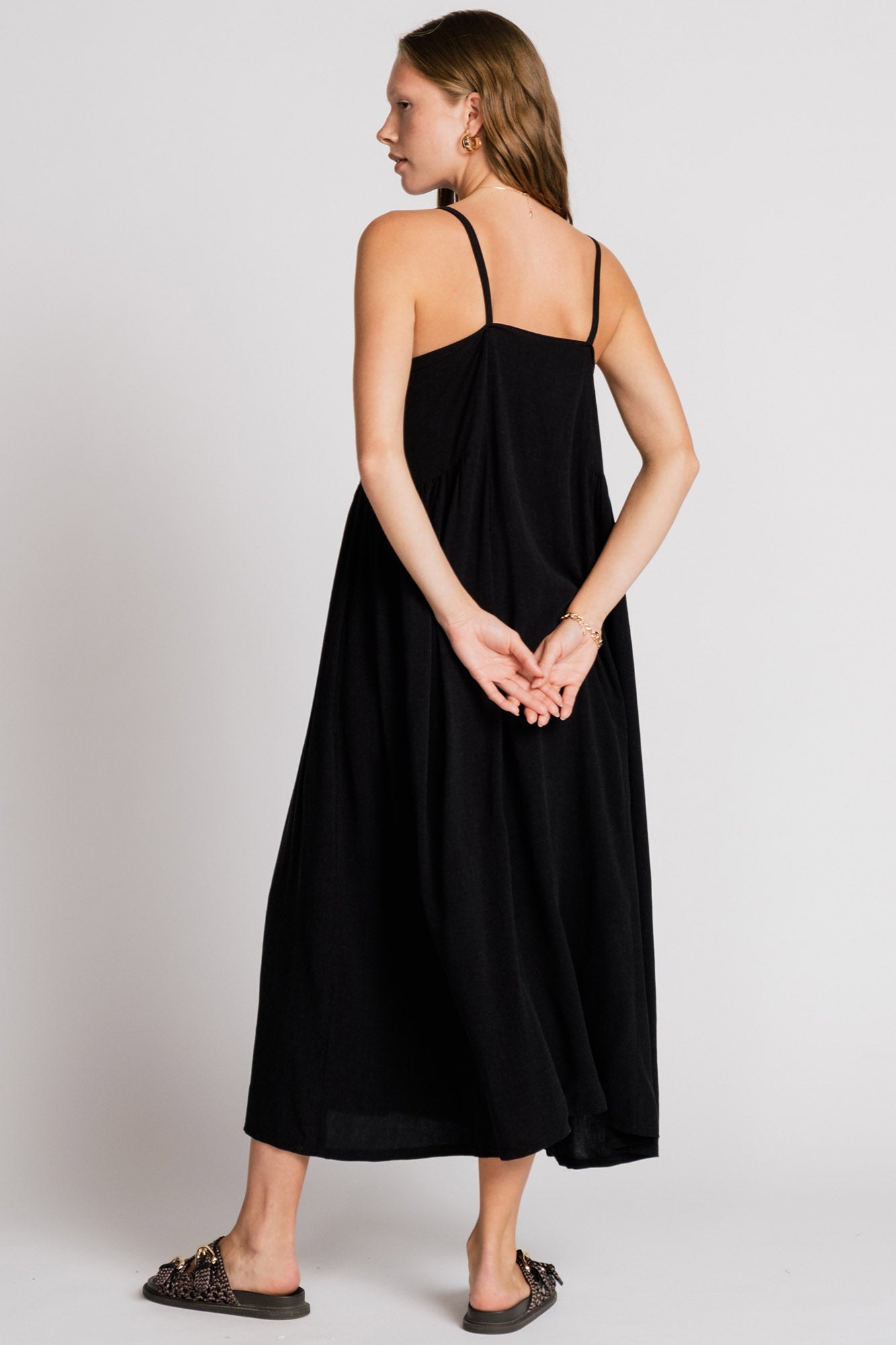 Allison Wonderland Swan Dress / Black
