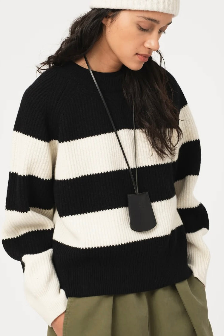 Girls of Dust Puddle Sweater / Off White + Black Stripe