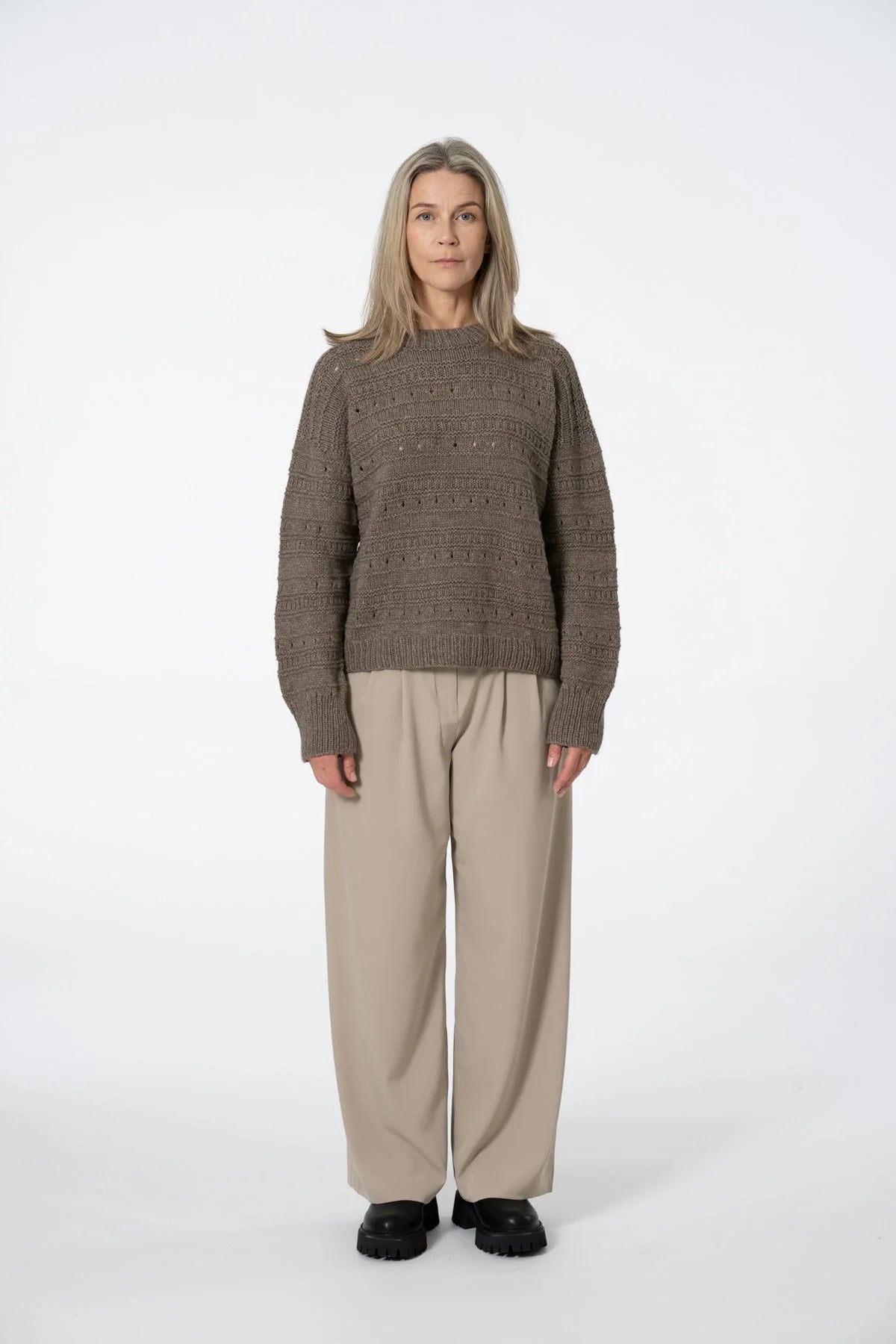 Dinadi Yak Handknit Structure Sweater / Oat Brown
